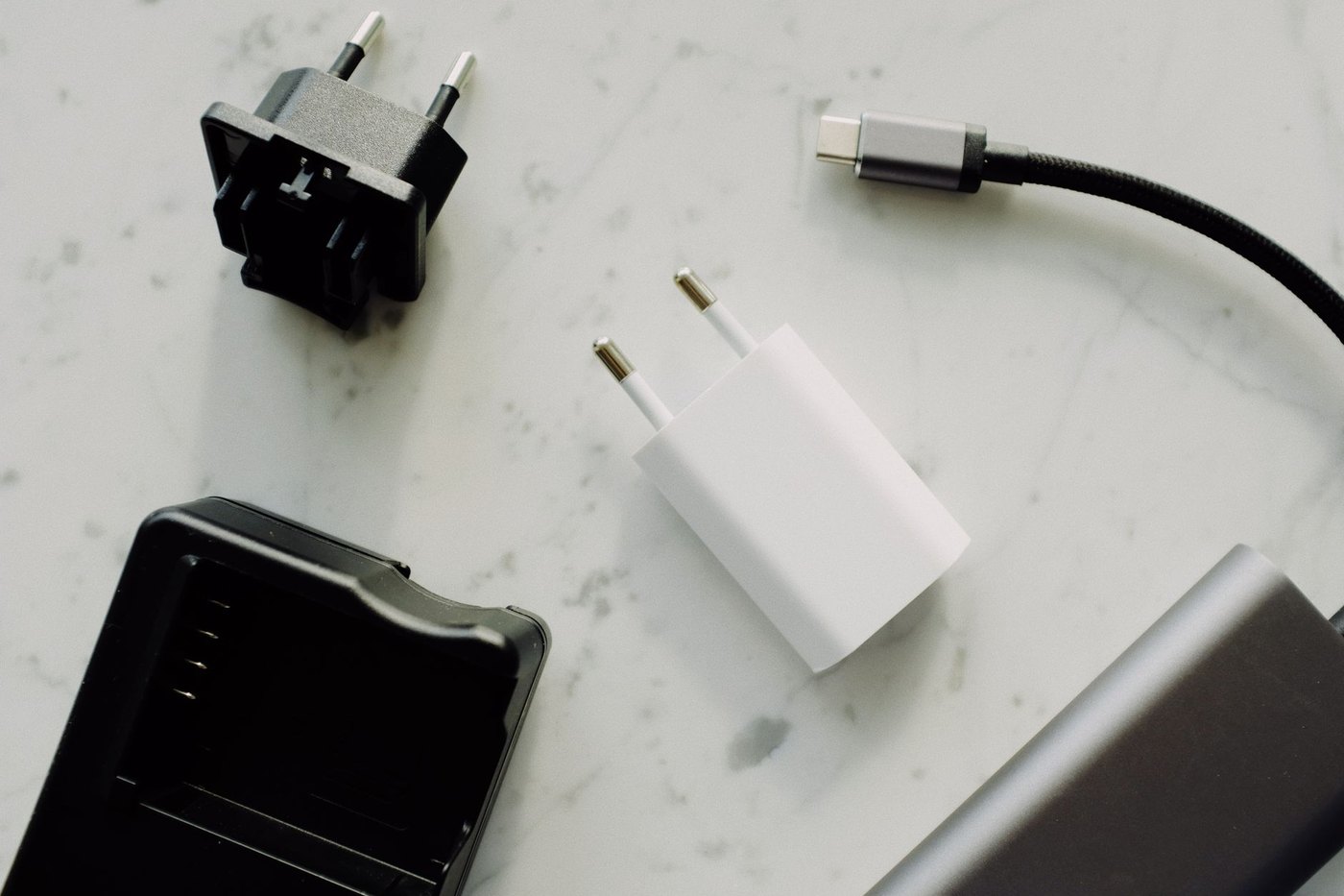 Detail image for Best Travel Adapters for US and UK Travelers