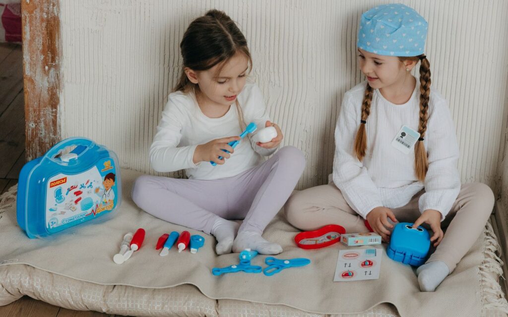snack toy cable organization family flights featured